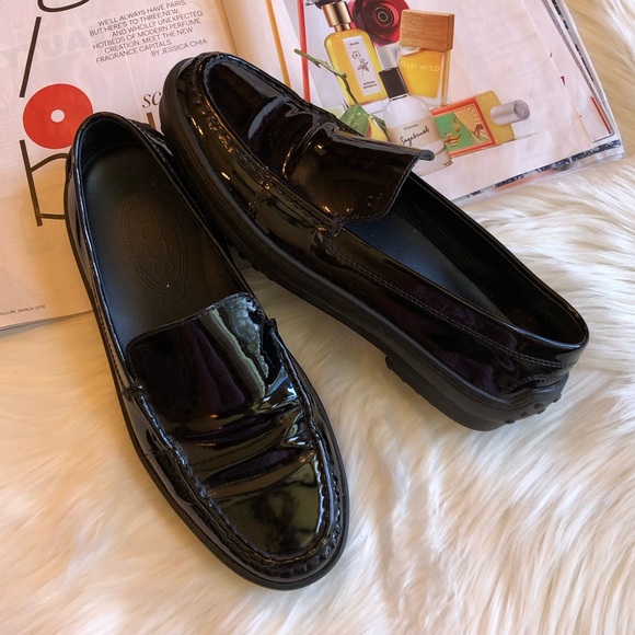 Tod's Shoes - TOD’S Black Patent Leather Driving Loafers 38